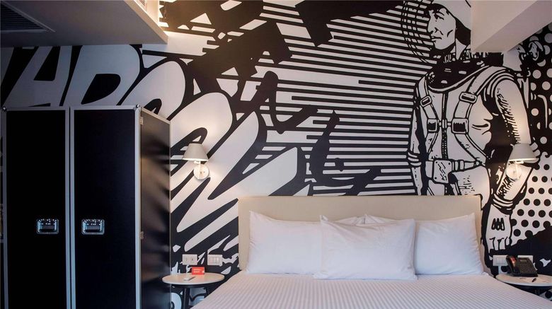 <b>Radisson RED Miraflores Room</b>. Images powered by <a href="https://iceportal.shijigroup.com/" title="IcePortal" target="_blank">IcePortal</a>.