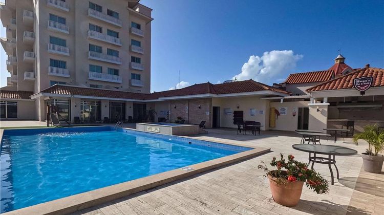 Radisson Colon 2000 Hotel & Casino Pool