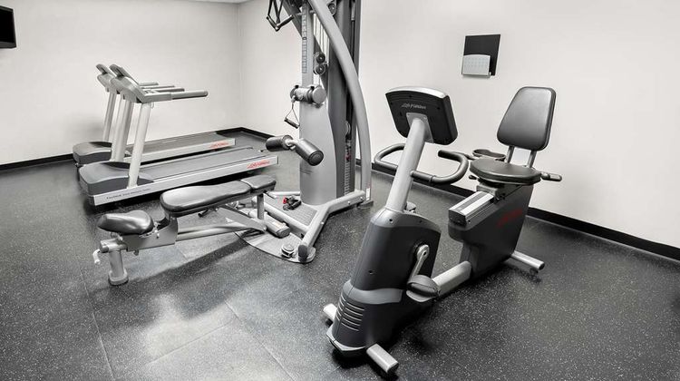 Country Inn & Suites Columbia Airport Health