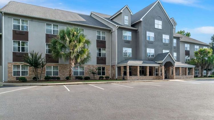 Country Inn & Suites Columbia Airport Exterior