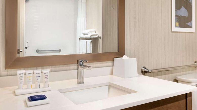 <b>Park Inn By Radisson Florence Room</b>. Images powered by <a href="https://iceportal.shijigroup.com/" title="IcePortal" target="_blank">IcePortal</a>.
