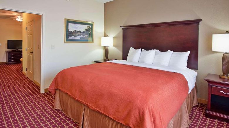 <b>Country Inn & Suites Columbia Room</b>. Images powered by <a href="https://iceportal.shijigroup.com/" title="IcePortal" target="_blank">IcePortal</a>.