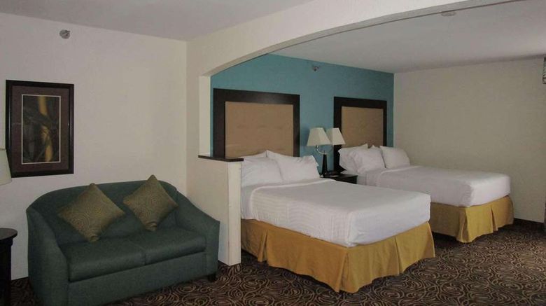 <b>Country Inn & Suites Murrells Inlet Suite</b>. Images powered by <a href="https://iceportal.shijigroup.com/" title="IcePortal" target="_blank">IcePortal</a>.