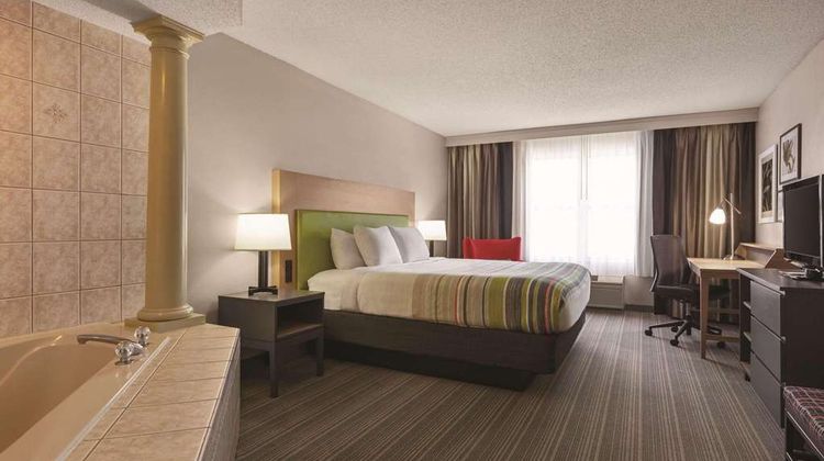 Country Inn & Suites Beaufort West Suite