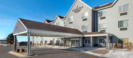 Country Inn & Suites Watertown Exterior