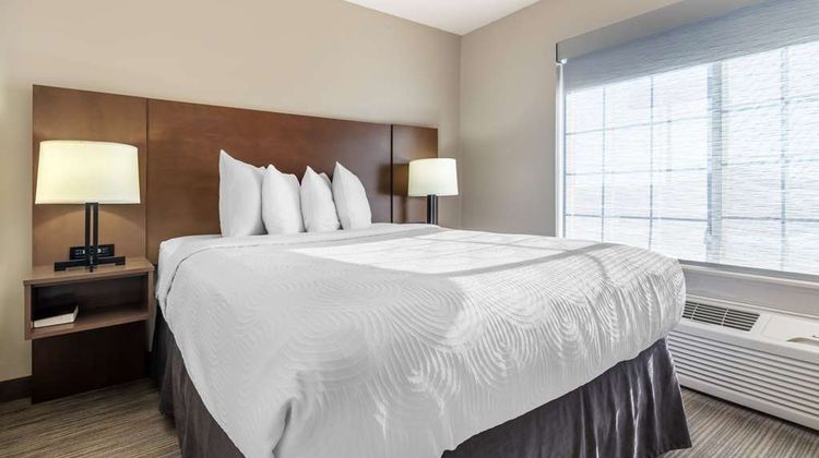 Country Inn & Suites Watertown Suite