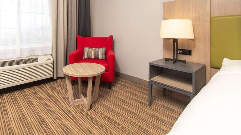 <b>Country Inn & Suites Rapid City Room</b>. Images powered by <a href="https://iceportal.shijigroup.com/" title="IcePortal" target="_blank">IcePortal</a>.