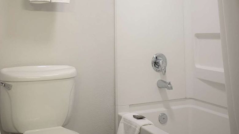 <b>Country Inn & Suites Clarksville Room</b>. Images powered by <a href="https://iceportal.shijigroup.com/" title="IcePortal" target="_blank">IcePortal</a>.