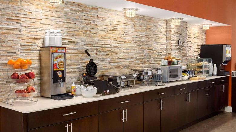 <b>Country Inn & Suites Nashville Airport Restaurant</b>. Images powered by <a href="https://iceportal.shijigroup.com/" title="IcePortal" target="_blank">IcePortal</a>.