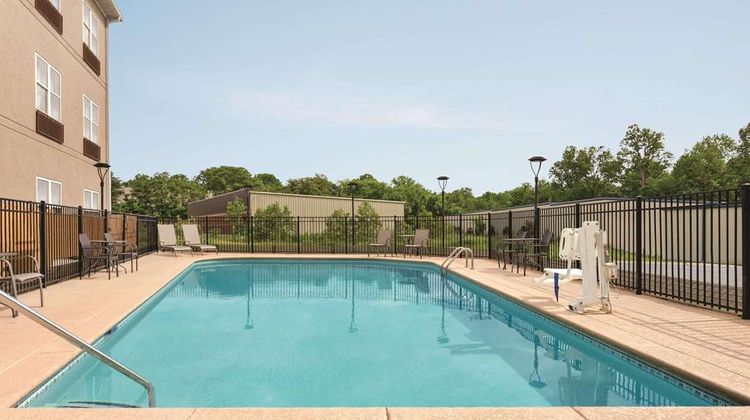 Country Inn & Suites Nashville Airport East Pool