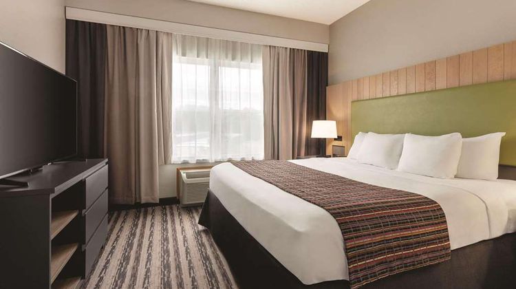 Country Inn & Suites Nashville Airport East Suite