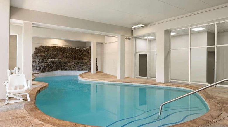 <b>Country Inn & Suites Gatlinburg Pool</b>. Images powered by <a href="https://iceportal.shijigroup.com/" title="IcePortal" target="_blank">IcePortal</a>.