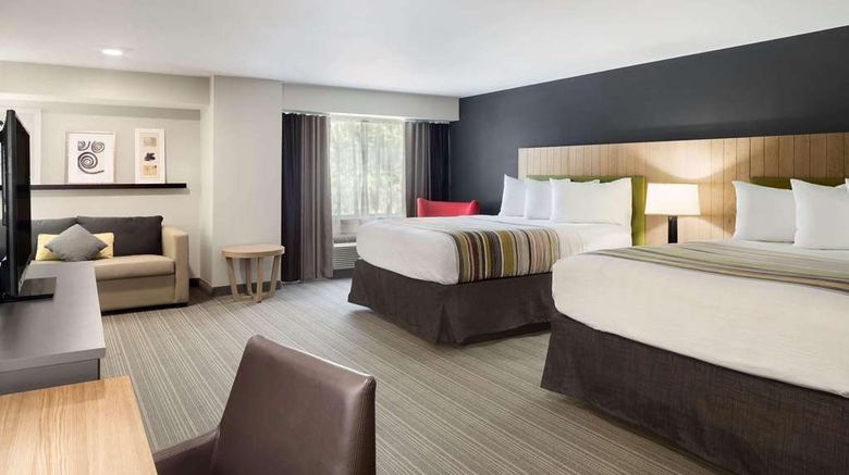 <b>Country Inn & Suites Gatlinburg Suite</b>. Images powered by <a href="https://iceportal.shijigroup.com/" title="IcePortal" target="_blank">IcePortal</a>.