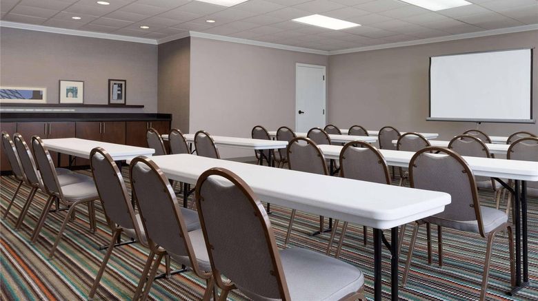 <b>Country Inn & Suites Jackson Meeting</b>. Images powered by <a href="https://iceportal.shijigroup.com/" title="IcePortal" target="_blank">IcePortal</a>.