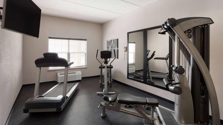 <b>Country Inn & Suites Jackson Health</b>. Images powered by <a href="https://iceportal.shijigroup.com/" title="IcePortal" target="_blank">IcePortal</a>.