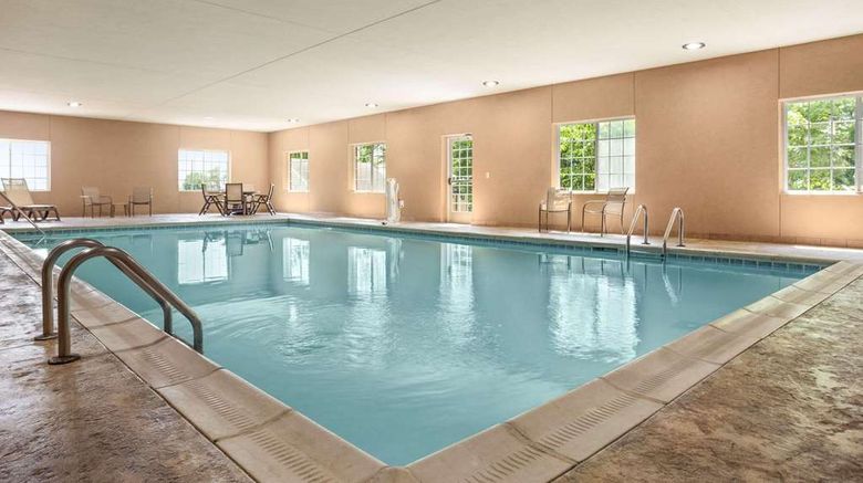 <b>Country Inn & Suites Goodlettsville Pool</b>. Images powered by <a href="https://iceportal.shijigroup.com/" title="IcePortal" target="_blank">IcePortal</a>.