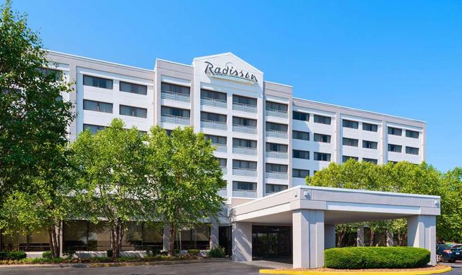 Radisson Hotel Nashville Airport Exterior