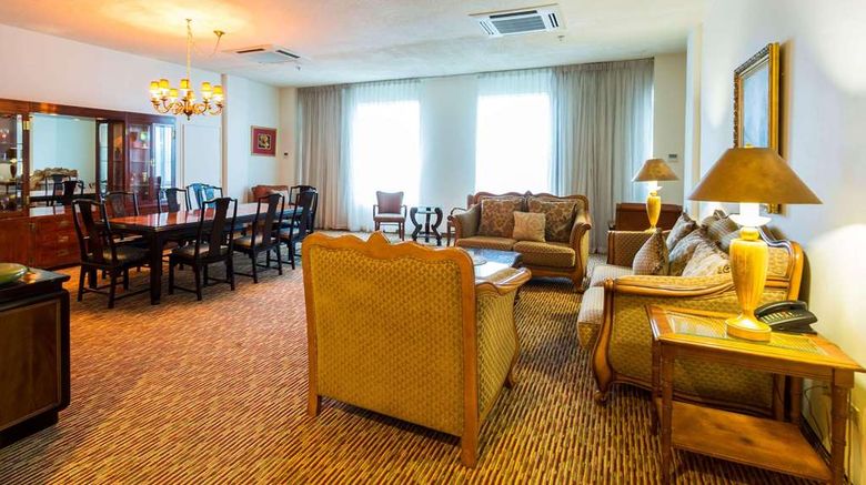 <b>Radisson Hotel Trinidad Suite</b>. Images powered by <a href="https://iceportal.shijigroup.com/" title="IcePortal" target="_blank">IcePortal</a>.
