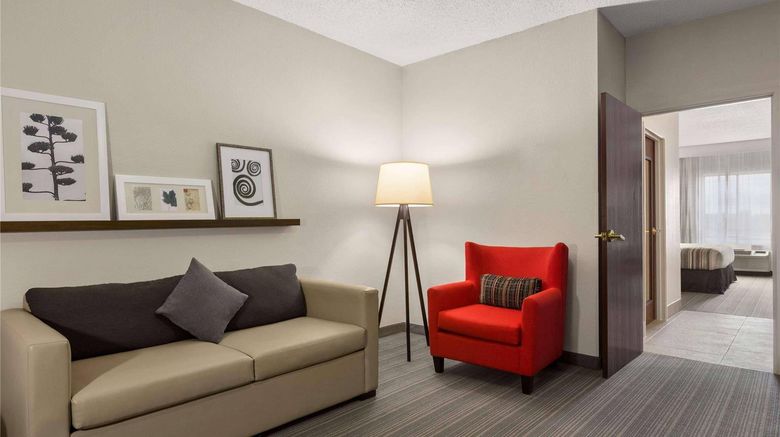 <b>Country Inn & Suites Austin N Pflugevill Suite</b>. Images powered by <a href="https://iceportal.shijigroup.com/" title="IcePortal" target="_blank">IcePortal</a>.