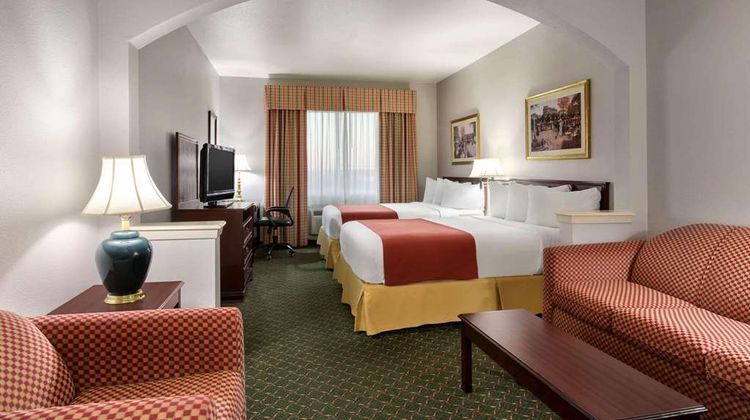 Country Inn & Suites Fort Worth West l-30 NAS Suite