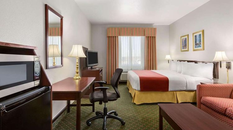 Country Inn & Suites Fort Worth West l-30 NAS Room