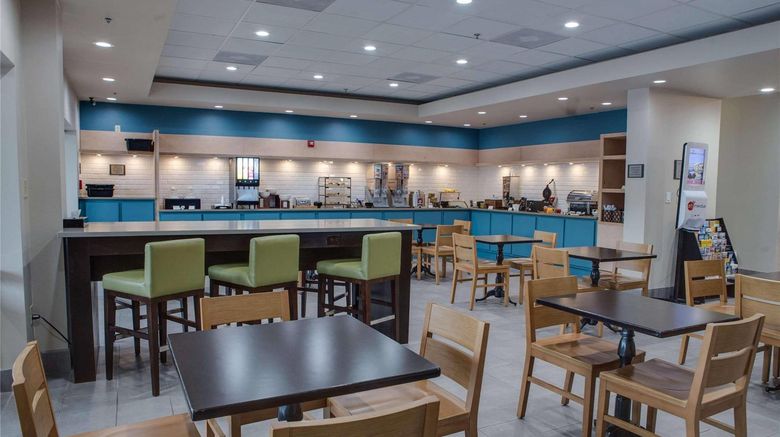 <b>Country Inn & Suites Harlingen Restaurant</b>. Images powered by <a href="https://iceportal.shijigroup.com/" title="IcePortal" target="_blank">IcePortal</a>.