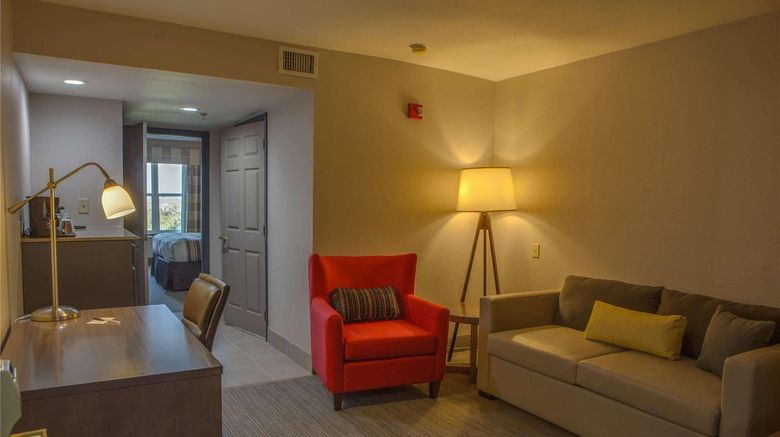 <b>Country Inn & Suites Harlingen Suite</b>. Images powered by <a href="https://iceportal.shijigroup.com/" title="IcePortal" target="_blank">IcePortal</a>.