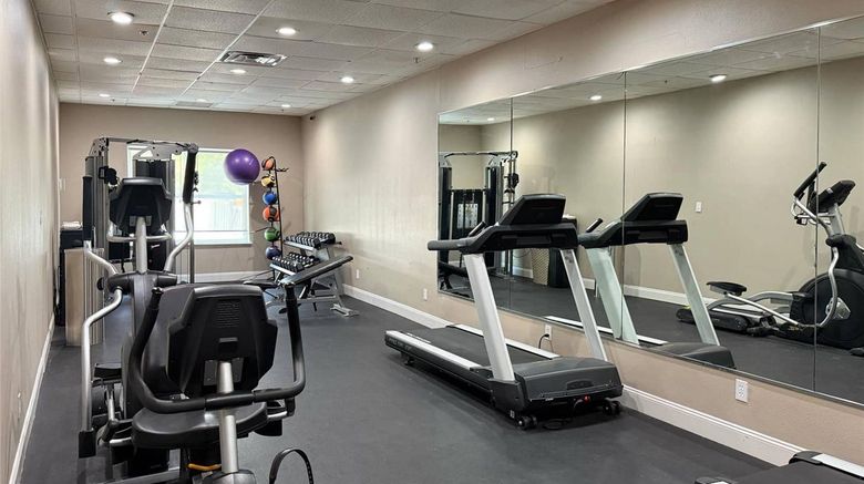 <b>Country Inn & Suites Harlingen Health</b>. Images powered by <a href="https://iceportal.shijigroup.com/" title="IcePortal" target="_blank">IcePortal</a>.
