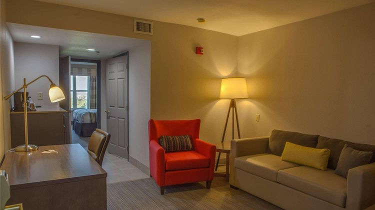 Country Inn & Suites Harlingen Suite
