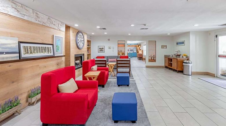 <b>Country Inn & Suites Lewisville Lobby</b>. Images powered by <a href="https://iceportal.shijigroup.com/" title="IcePortal" target="_blank">IcePortal</a>.