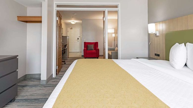 <b>Country Inn & Suites Lewisville Room</b>. Images powered by <a href="https://iceportal.shijigroup.com/" title="IcePortal" target="_blank">IcePortal</a>.