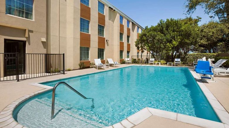 <b>Country Inn & Suites San Antonio Med Ctr Pool</b>. Images powered by <a href="https://iceportal.shijigroup.com/" title="IcePortal" target="_blank">IcePortal</a>.