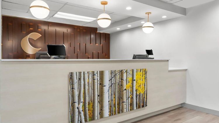 Country Inn & Suites Portland Lobby