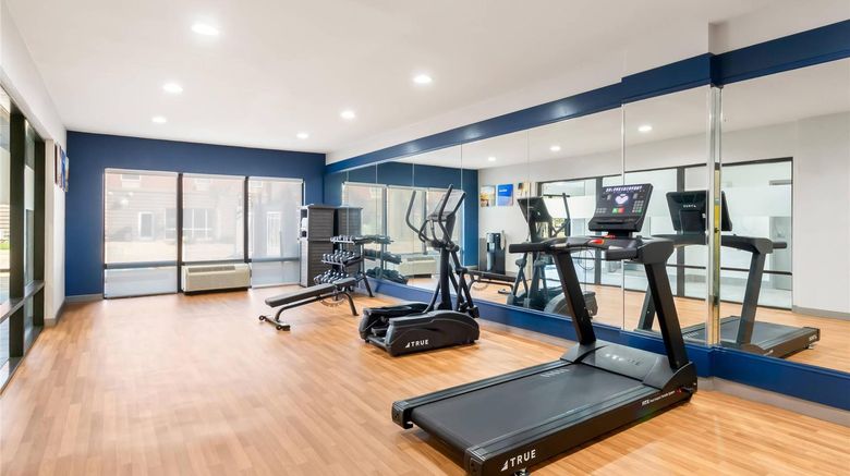 <b>Country Inn & Suites Portland Health</b>. Images powered by <a href="https://iceportal.shijigroup.com/" title="IcePortal" target="_blank">IcePortal</a>.