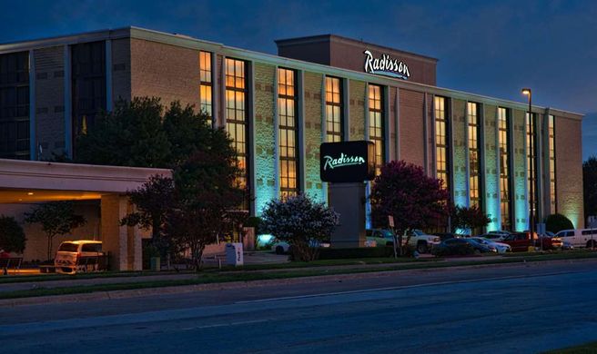 Radisson Hotel Fort Worth North Exterior