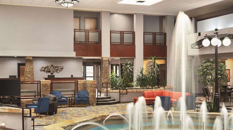 Radisson Hotel Fort Worth North Lobby