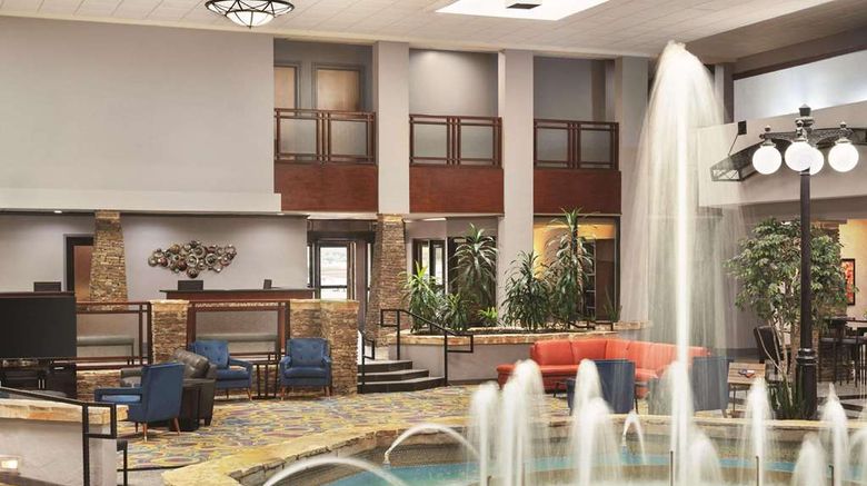 <b>Radisson Hotel Fort Worth North Lobby</b>. Images powered by <a href="https://iceportal.shijigroup.com/" title="IcePortal" target="_blank">IcePortal</a>.