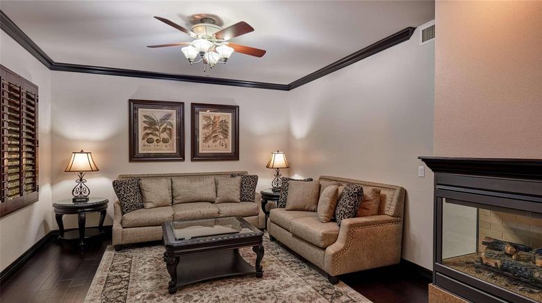 <b>Radisson Hotel El Paso Airport Suite</b>. Images powered by <a href="https://iceportal.shijigroup.com/" title="IcePortal" target="_blank">IcePortal</a>.
