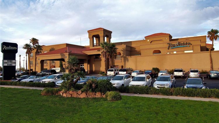 Radisson Hotel El Paso Airport Exterior