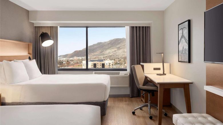 <b>Radisson Salt Lake City Downtown Room</b>. Images powered by <a href="https://iceportal.shijigroup.com/" title="IcePortal" target="_blank">IcePortal</a>.