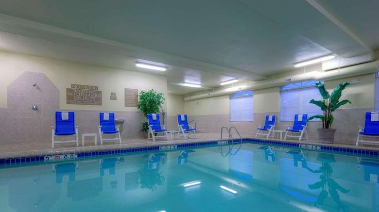 <b>Country Inn & Suites Emporia Pool</b>. Images powered by <a href="https://iceportal.shijigroup.com/" title="IcePortal" target="_blank">IcePortal</a>.