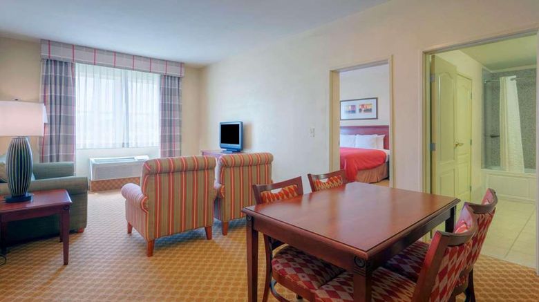 <b>Country Inn & Suites Emporia Suite</b>. Images powered by <a href="https://iceportal.shijigroup.com/" title="IcePortal" target="_blank">IcePortal</a>.