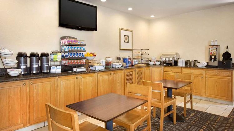Country Inn & Suites Lexington Restaurant