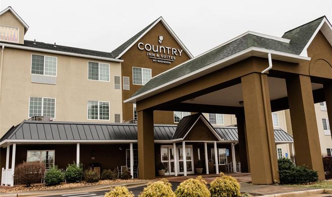 Country Inn & Suites Winchester Exterior