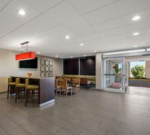 Country Inn & Stes Fredericksburg South Lobby
