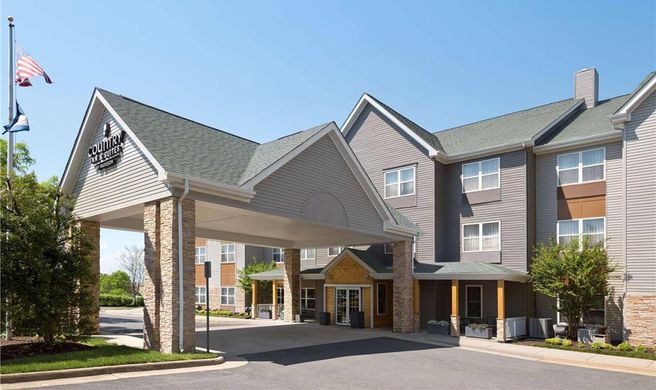 Country Inn & Suites Dulles Intl Exterior