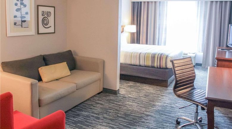 <b>Country Inn & Suites Dulles Intl Suite</b>. Images powered by <a href="https://iceportal.shijigroup.com/" title="IcePortal" target="_blank">IcePortal</a>.
