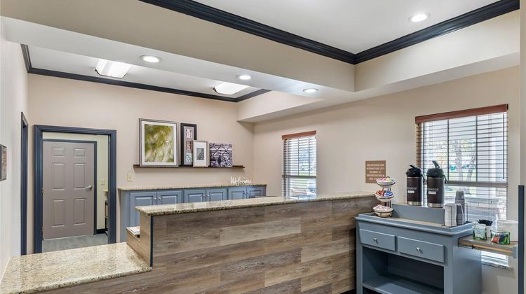 Country Inn & Suites Ashland - Hanover Lobby