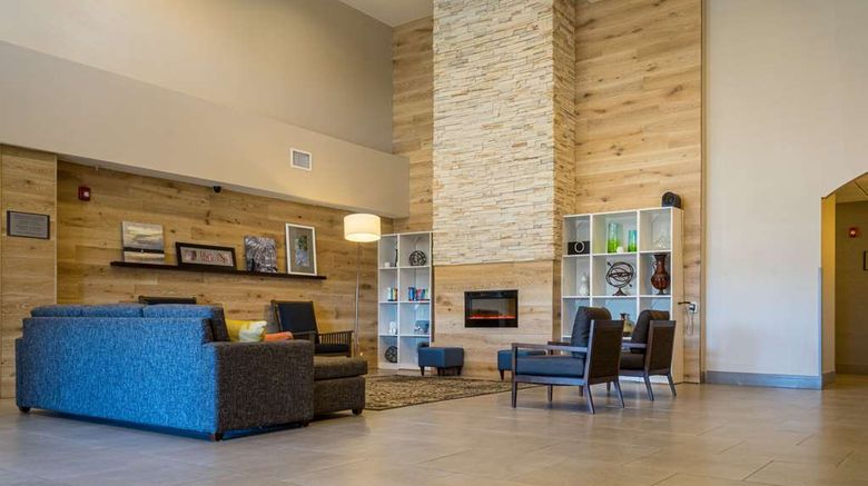 <b>Country Inn & Suites Doswell Kings Dominion Lobby</b>. Images powered by <a href="https://iceportal.shijigroup.com/" title="IcePortal" target="_blank">IcePortal</a>.