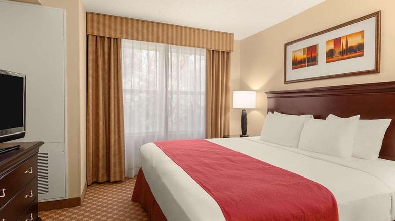 <b>Country Inn & Suites Doswell Kings Dominion Suite</b>. Images powered by <a href="https://iceportal.shijigroup.com/" title="IcePortal" target="_blank">IcePortal</a>.